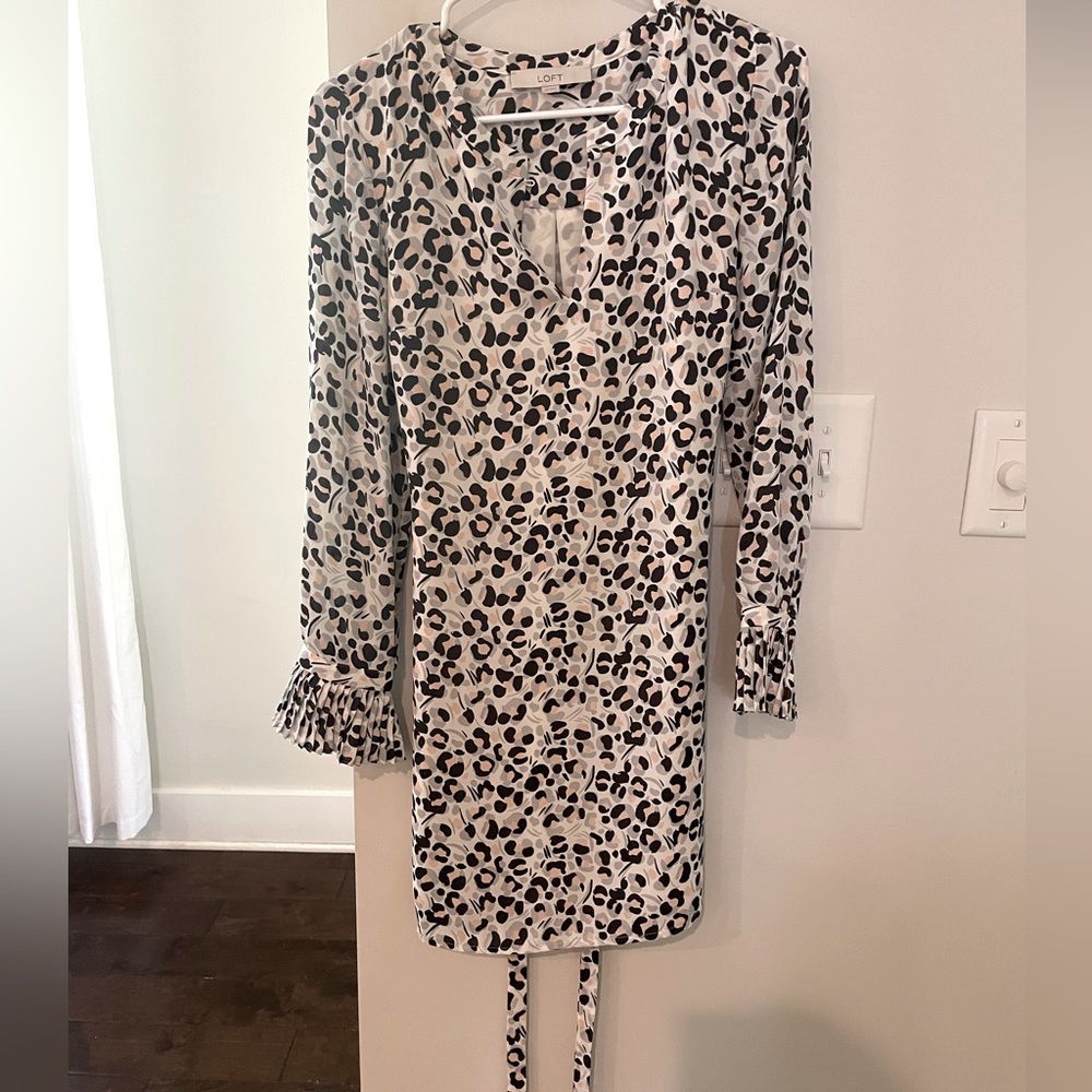 Loft shirt dress with tie - XS - leopard print with subtle pink